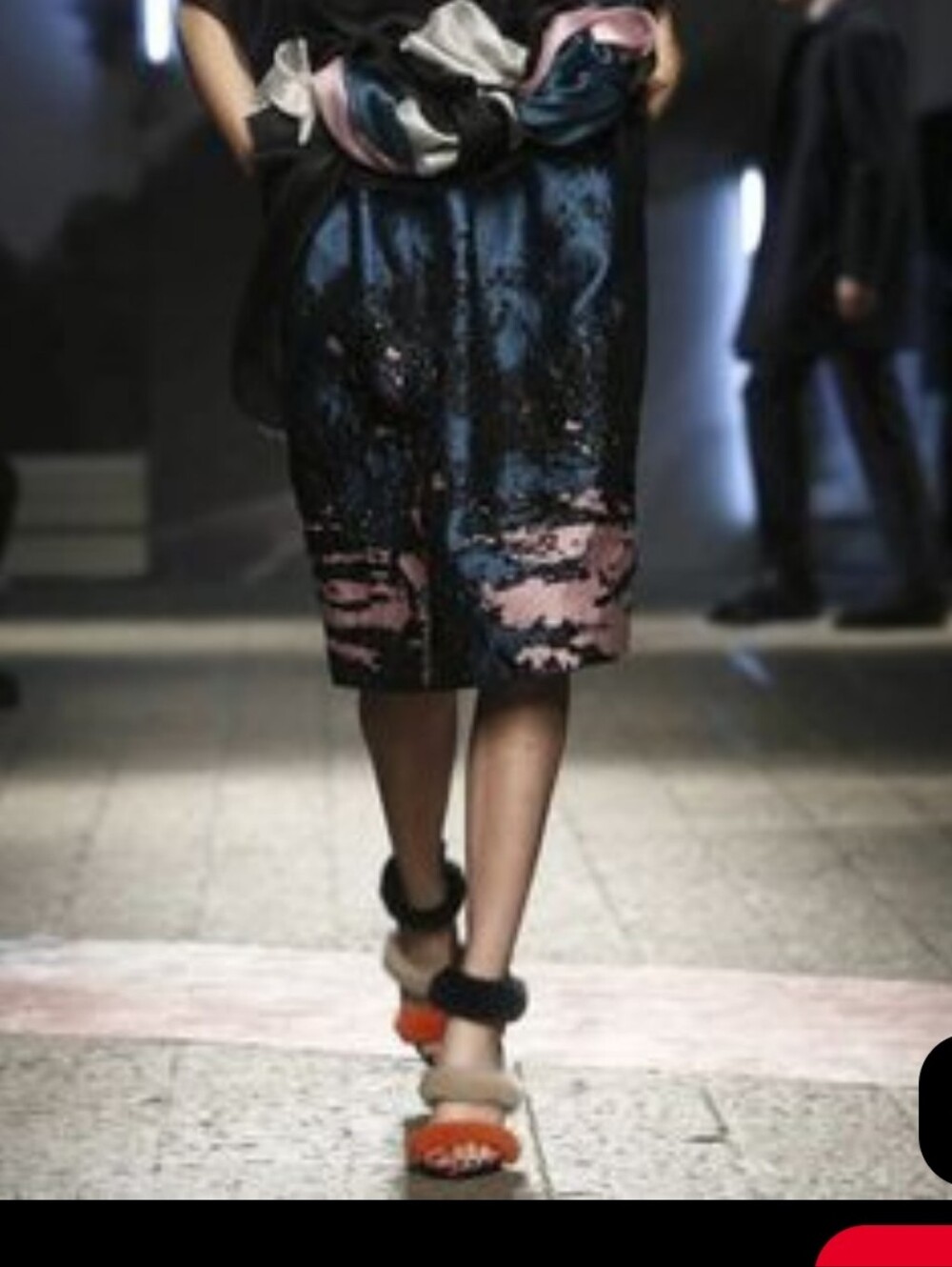 MSGM Runway Texture Velvety Pencil Skirt sz 46